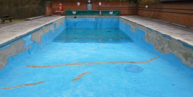 Pool repairs 1 (Apr-2018)