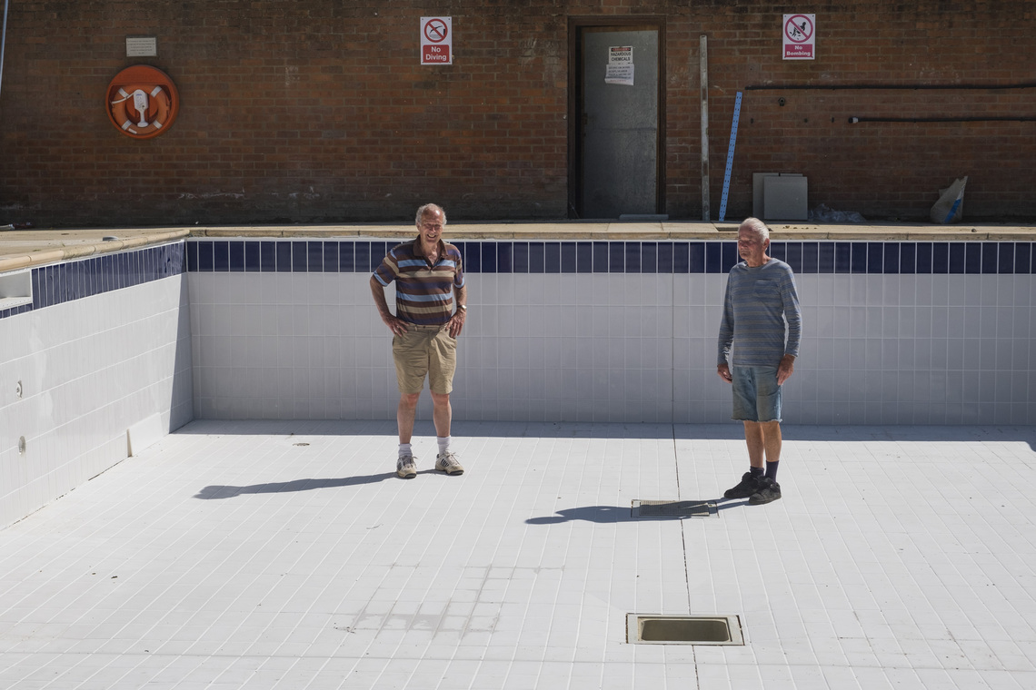 David and Clive at the newly tiled pool